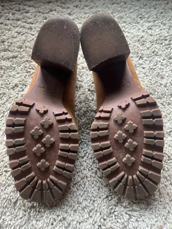 Crown Vintage Women's Suede Loafers in Tan Brown - Picture 9 of 9